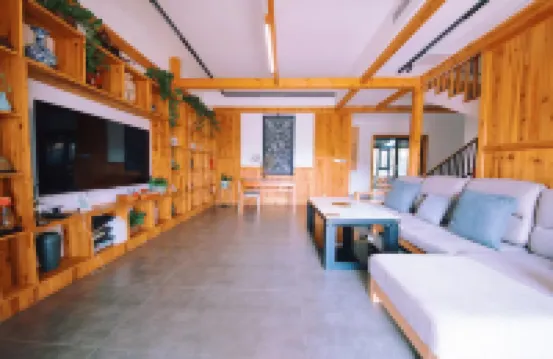 Longjing No. 52 Homestay