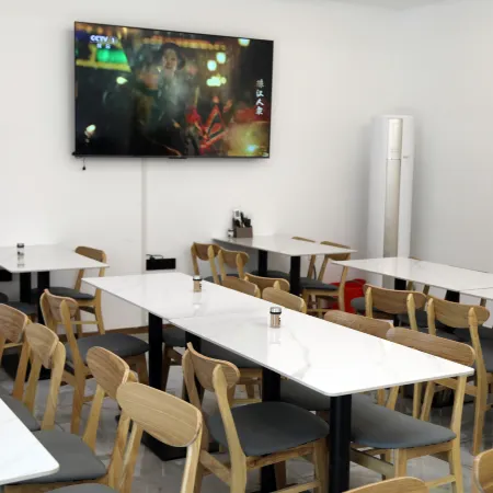 Vatica Hotel (Bachu County Tuanjie West Road)