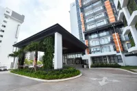 Timurbay Seafront Residences By THM  호텔