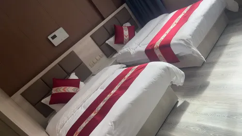 Dingri  Holy Oxygen Enrichment Hotel (Zhufeng Town Branch) - 2 ดาว