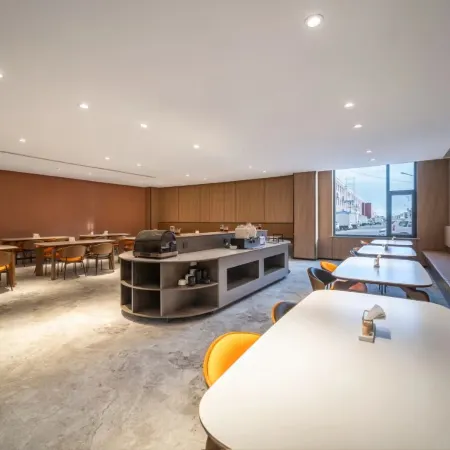 MEHOOD EZZI Hotel (Xinxiang Huixian)