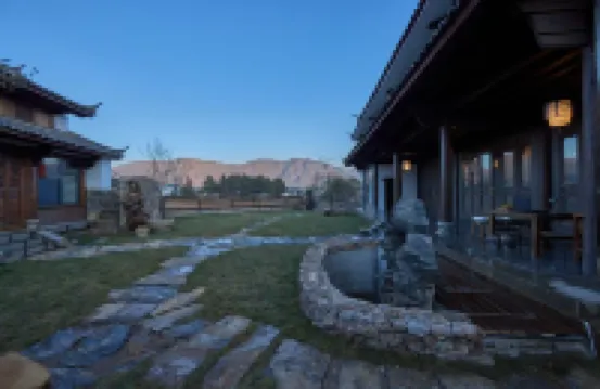 Mushan Snow Mountain View Homestay