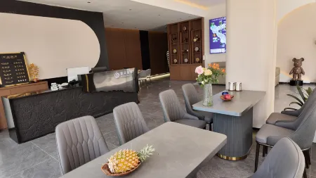 Yunduo Meiyuan (Libo Xiaoqikong West Gate) Отели рядом с достопримечательностью «Wolong Pond»