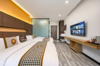 SeDaYunFeiHotel