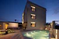 EHOUSE Guixia Yunqi Hidden Mountain Homestay (Wanning Shimei Bay Roundabout Tourist Highway Store)