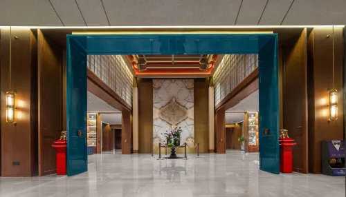 Lankao Zhongzhou Huayue Hotel - Bãi đậu xe