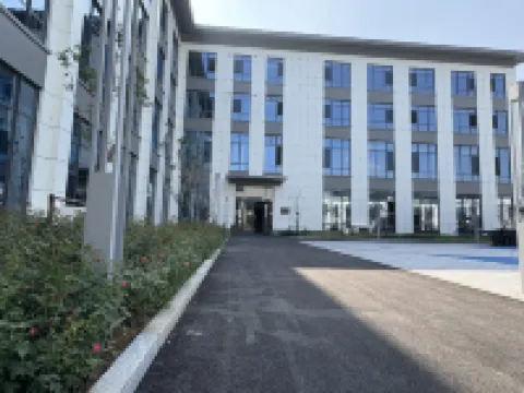 滕州濱湖假日酒店 鄰近滕州微山湖紅荷濕地的酒店