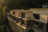 1968 Suites - Mountain view