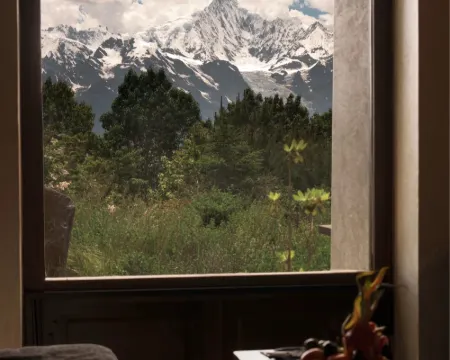 บิสซิเนส โฮเต็ล กุ้ยซาน (สาขา เขตทิวทัศน์ซวงเฉียวโกว) ภูเขาสื่อกูเนี่ยง โรงแรมในเซี่ยวจิน