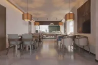 Lanan Hotel - gimnasio