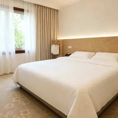 Jinghu Theme Hotel Hotels near Danjingtai Scenic Spot