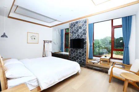 Meishiwu Boutique Guesthouse Отели рядом с достопримечательностью «Tianzi Lake Tourist Scenic Area»