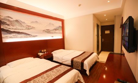Huafeng Business Hotel - Housity
