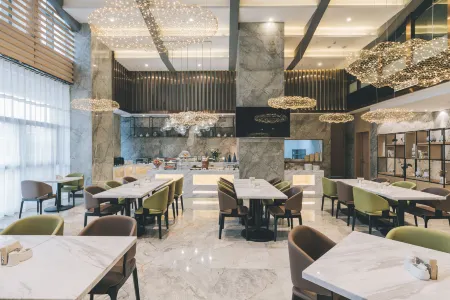 Kunshan Wanda Plaza Chunhui Road Atour Hotel Отели рядом со станцией Kunshan Railway Station