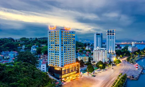 Muong Thanh Grand Bai Chay Hotel