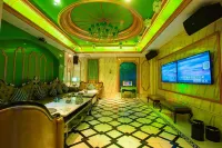 China Pearl Hotel - Gym