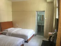 Jinping Zhonghou Hotel
