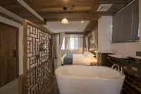 Qingchen Guju Hostel - Balkoner
