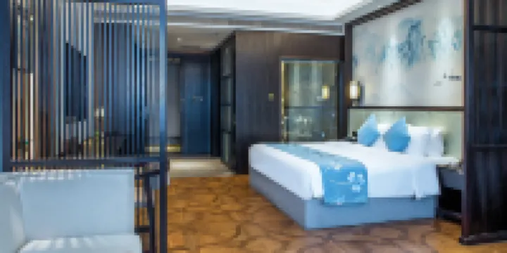 Jinxuan Select Hotel (Xiaogan East Railway Station Yintai City Branch) - Xiaogan Chess & Amp;Suite Des Cartes