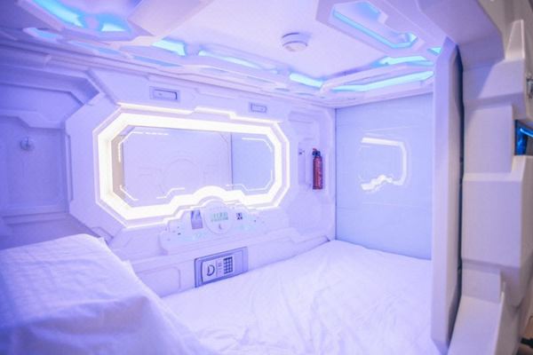 星城太空舱精品青年旅舍(西湖龙翔桥地铁站店)