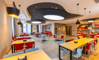 Ibis Lanzhou Zhongchuan Airport Hotel