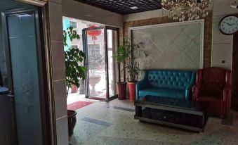 Xiangyin Yijia Hotel