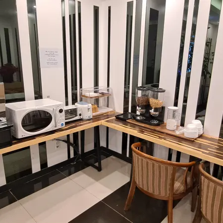 Yangsan Show Hotel