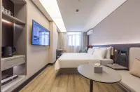漢庭酒店（上海虹橋北新涇地鐵站店） 鄰近威寧路地鐵站的酒店