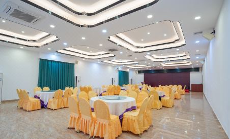 Huaying Wanrun Hotel - Housity