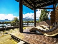 丽江格雷雪山花园度假庭院 - 270度观景平台湖畔雪山复式套房