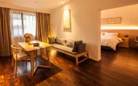 Huayu Meishu Hotel
