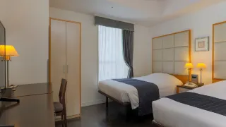 0201q120008jvl8tl1C90 R 320 180 R5 D