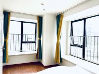 锐思堡国际公寓(广州南沙万达广场店) - 套房（两房一厅）
