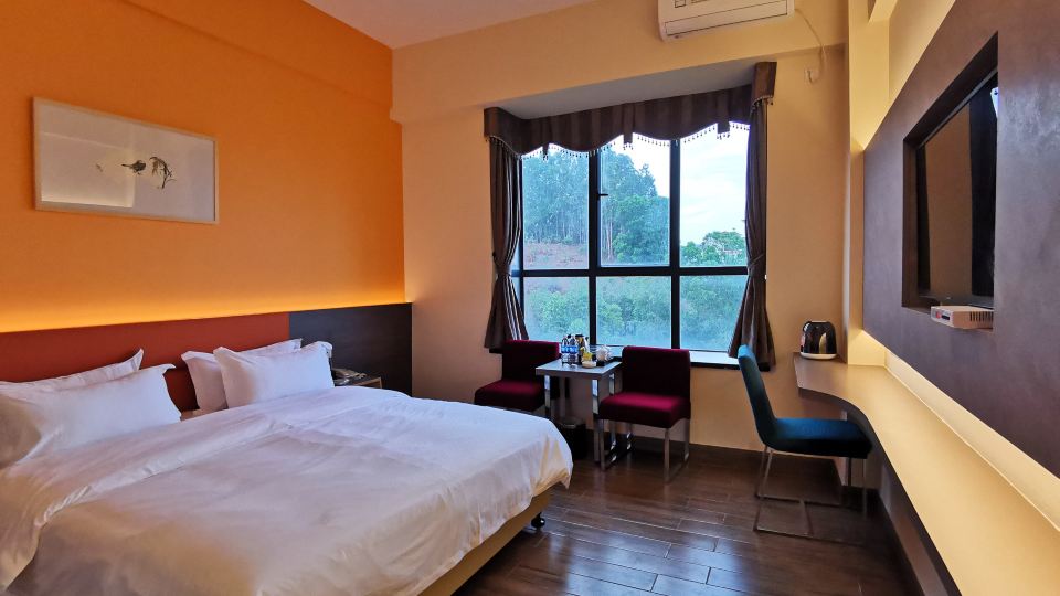 Wolongxuan Hostel