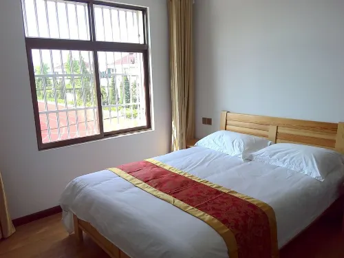 Dongtai Longgan Bridge Inn - Inns