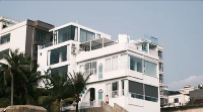 Beyond the world Hotels in Sanya