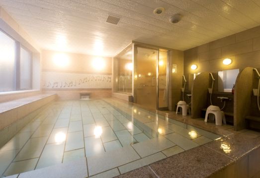 4. 호텔 그랜드 바..