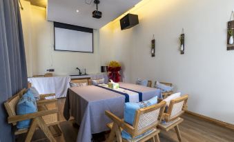 Luanchuan Guanlan Shanshui Homestay