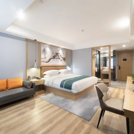 Unitour Hotel (Internatinal Business City Hengzhou Avenue)
