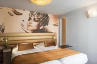 Le Bon Hôtel Hotels in Neuilly-sur-Seine