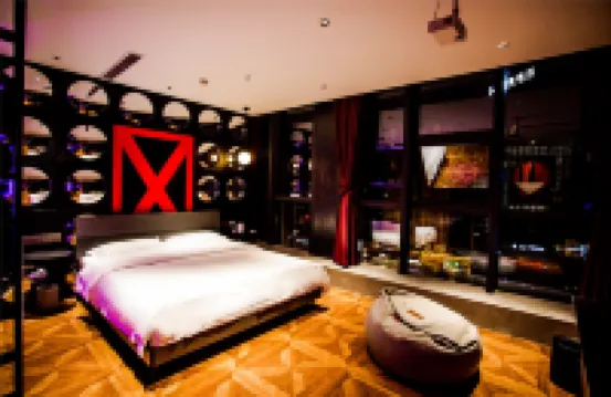 BONDING Love Hotel
