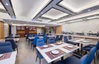 Country Inn & Suites by Radisson,Maoming high speed railway station people's Square - Breakfast