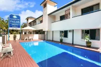 Cairns City Palms - Swimmingpools