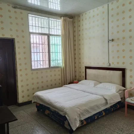 Hongsheng Hotel Shicheng