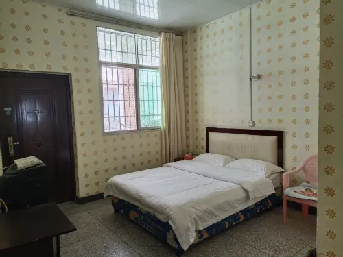 Hongsheng Hotel Shicheng