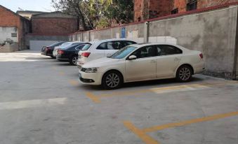 Junyi Hotel (Daye Experimental Middle School)