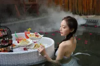 Yinxin Valley Net Red Travel Photography and Hot Spring Resort (Yulong River Scenic Area Store) - น้ำพุร้อน