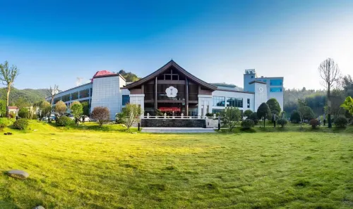Xilong Meiren Valley Grand Hotel Hotels in Taojiang
