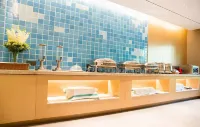Homeinn · neo (Zhaoqing Seven Star Cave Paifang Xinghu International Plaza)
