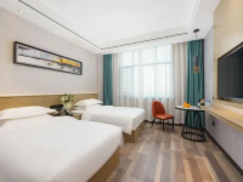 Urumqi Yinggang Hotel Hotels near Urumqi Airport